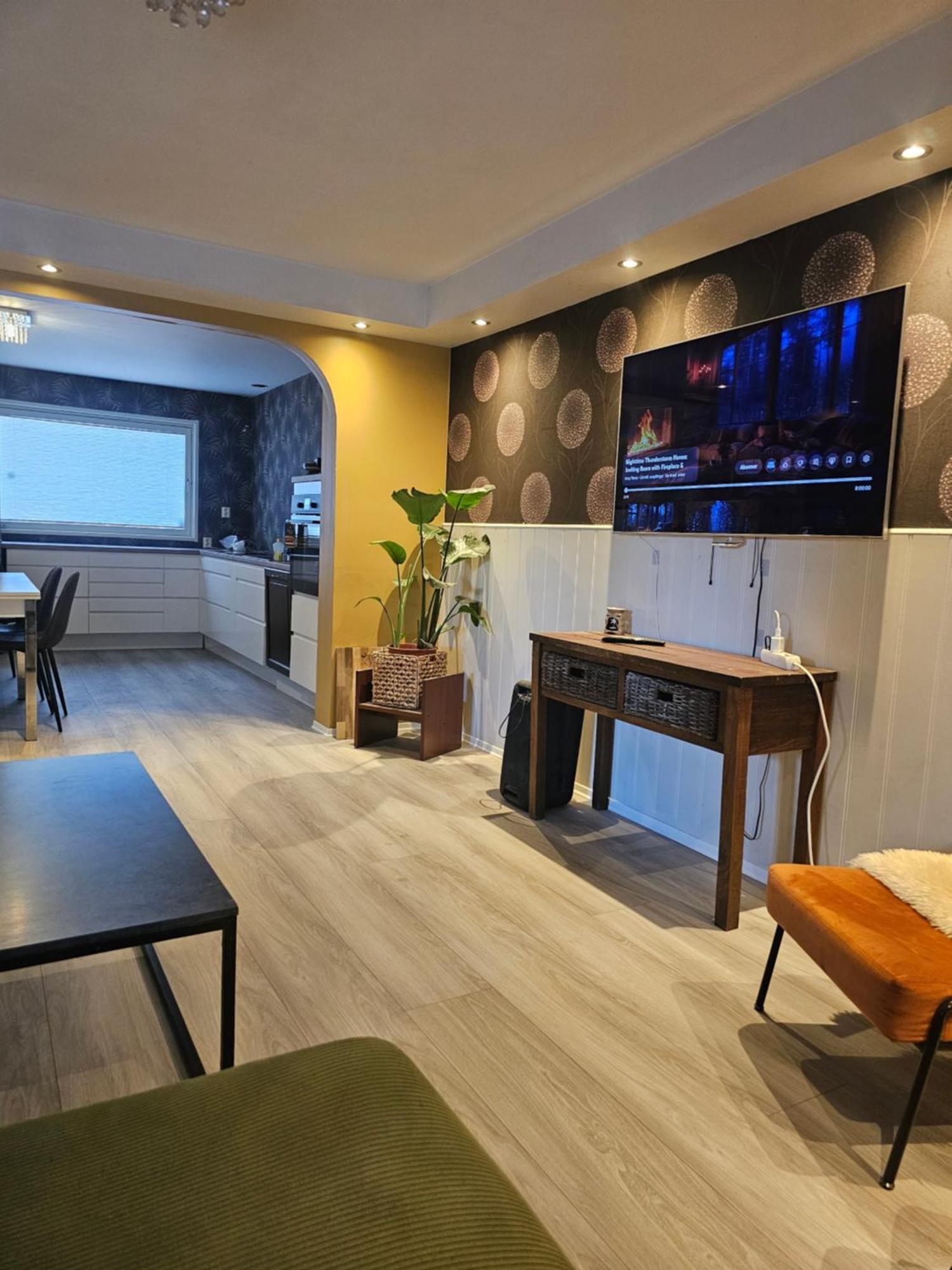 Full Privacy Townhome In Oslo With Wifi Exterior photo
