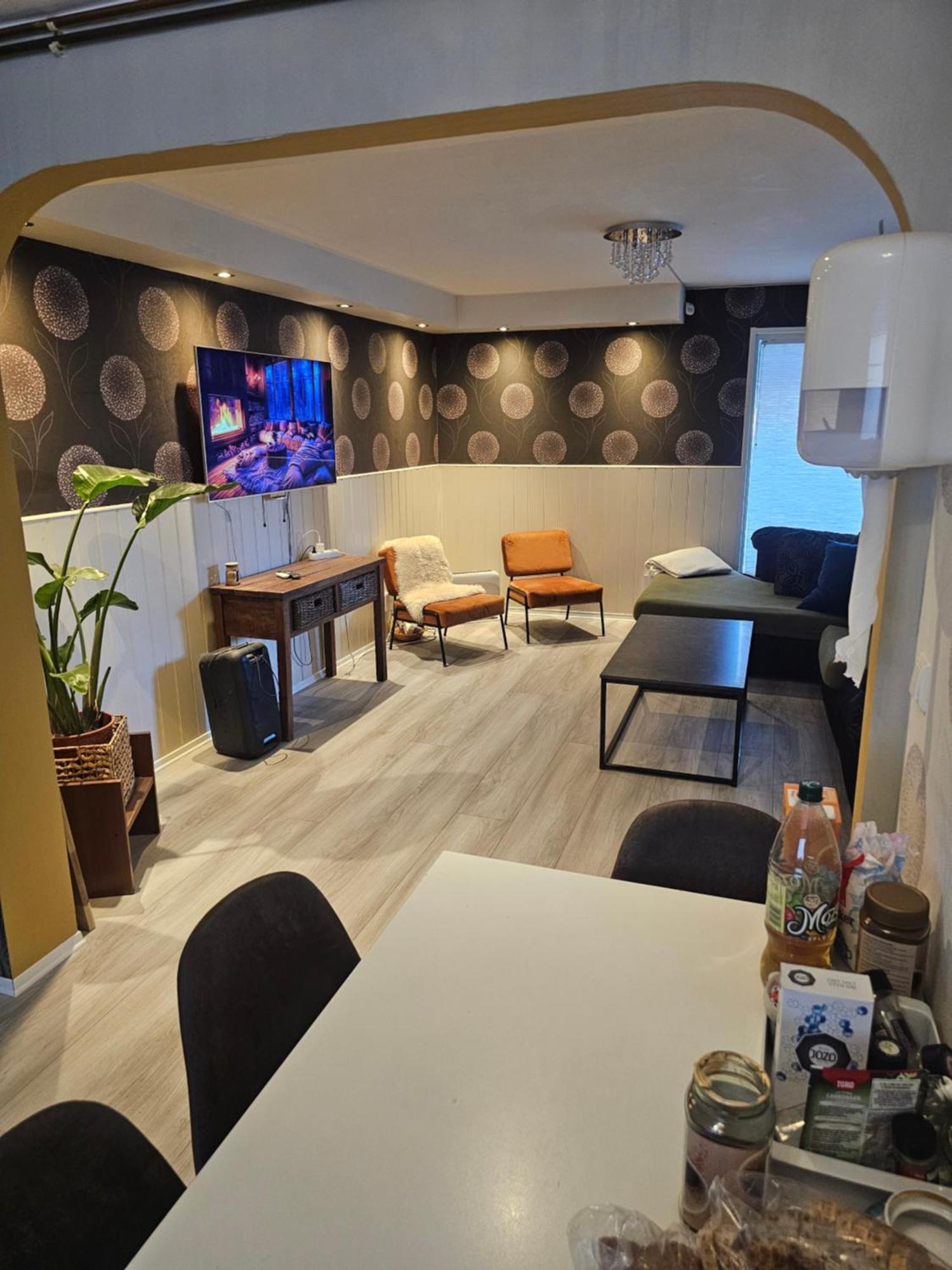 Full Privacy Townhome In Oslo With Wifi Exterior photo